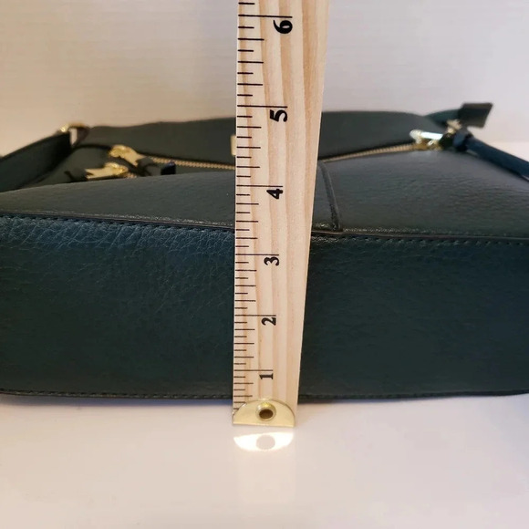 Carlo G Womans Black Leather Medium Hobo Bag. - Picture 5 of 10